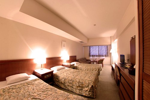 トリプルルーム【シングルベッド】